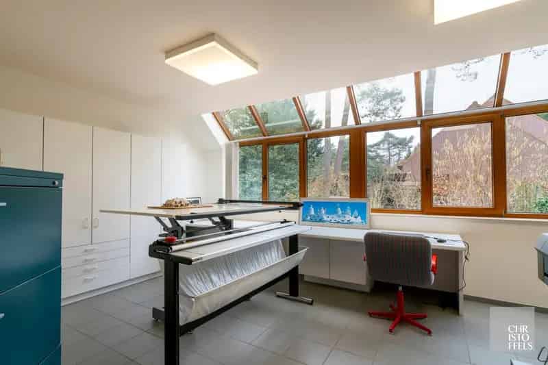 Villa 496m2 met Kantoren Uniek Perceel 2400m2