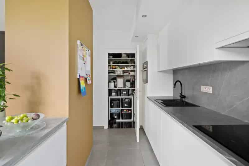 Appartement te Reet 2 slaapkamers 3 autostaanplaatsen tuin