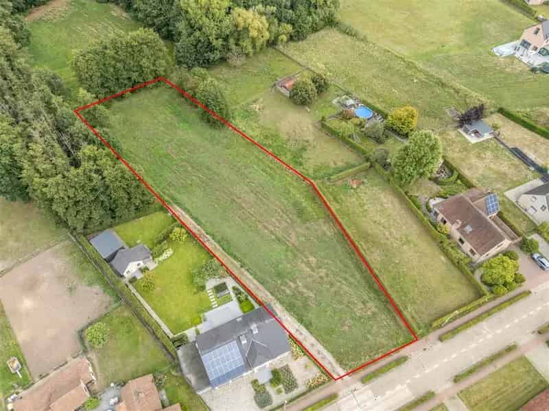 Bouwgrond Kuringen 33a 69ca Een gezinswoning