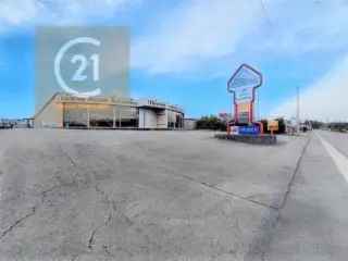 Handelspand te huur Rochefort 600m² showroom 240m² kantoor