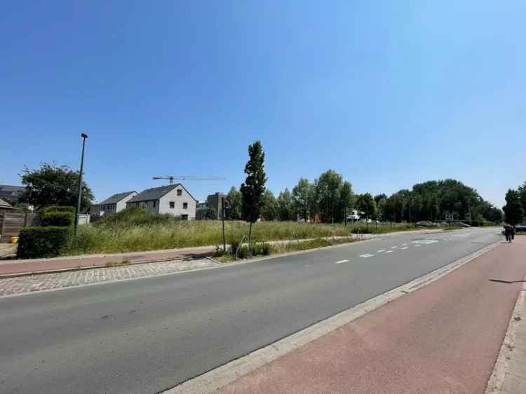 Projectgrond met vergund project te Oostakker nabij centrum