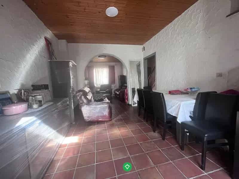 Huis te huur: 3 slaapkamers, zonnige tuin, rustige buurt