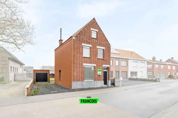 Te koop alleenstaande woning met 3 slaapkamers in Staden