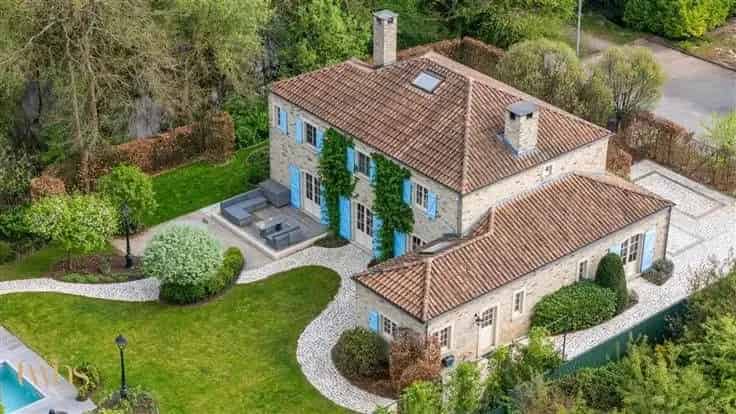 Villa te Keerbergen: Luxe gerenoveerde villa met praktijkruimte