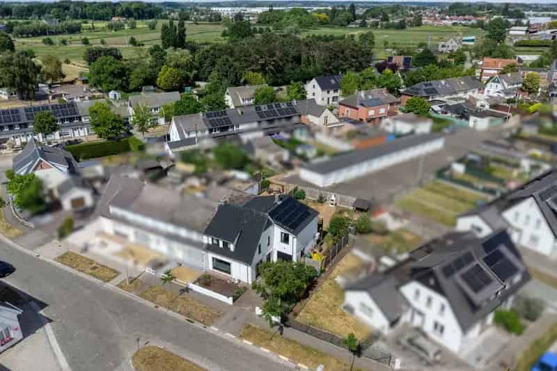Zele Halfopen Bebouwing Instapklaar 3 slaapkamers Tuin