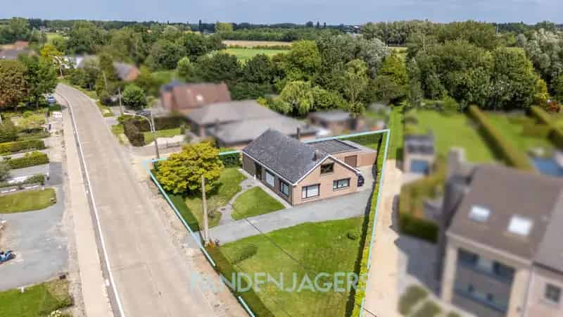 Te renoveren woning Duffel 3 slaapkamers grote zolder