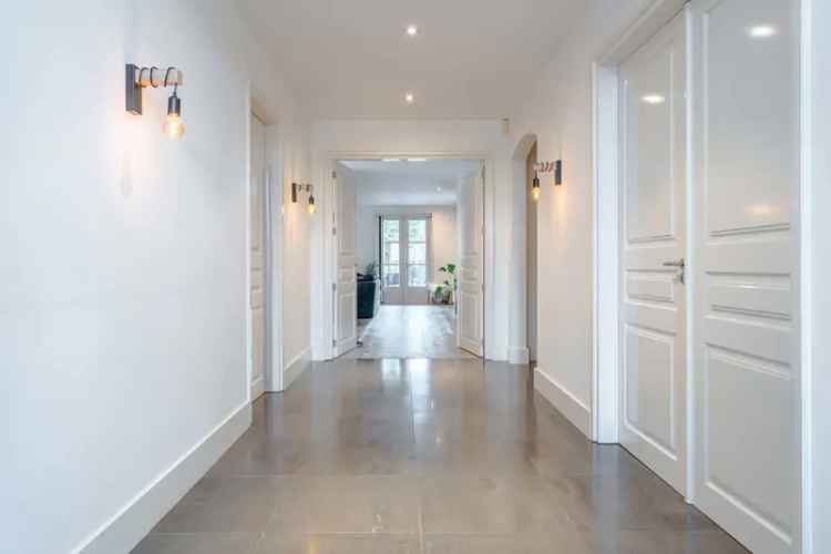 Luxe Familiehuis te Huur met Zwembad en Poolhouse