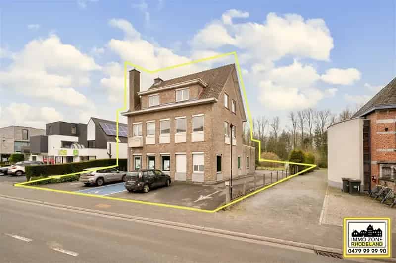 Duplex Appartement met Handelspand te Oosterzele