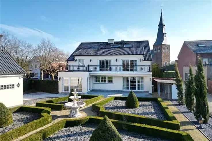 Villa Te Koop 5 slaapkamers 315m2 Gerenoveerd