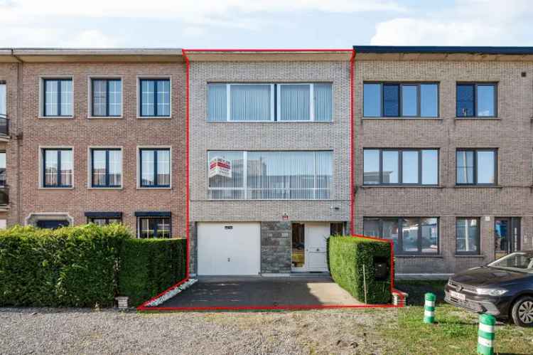 Bel-etagewoning met 3 tot 4 slaapkamers en zuid-tuin.