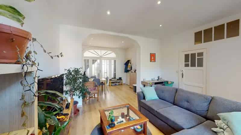Appartement 74m² Etterbeek - Proche transports et commerces