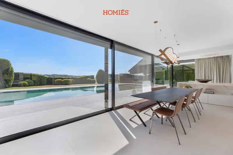 Luxe Villa & Kantoorgebouw te Pellenberg