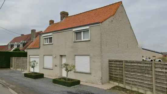 Te huur woning met tuin en garage in Bikschote ruime accommodatie