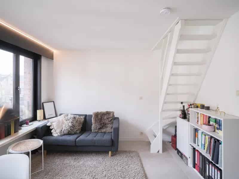 Huis te Koop Gent Centrum: Investering met Handelsgelijkvloers en 3 Studio's