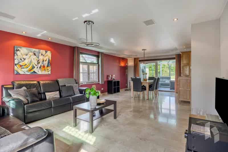 Huis te koop: Karaktervolle woning 3-4 slaapkamers 1585m²