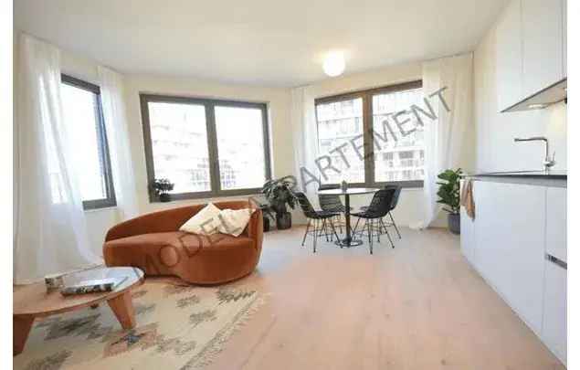 Huur 1 slaapkamer appartement van 77 m² in Antwerp