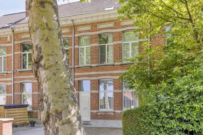 Huis te huur Boechout 5 slaapkamers tuin