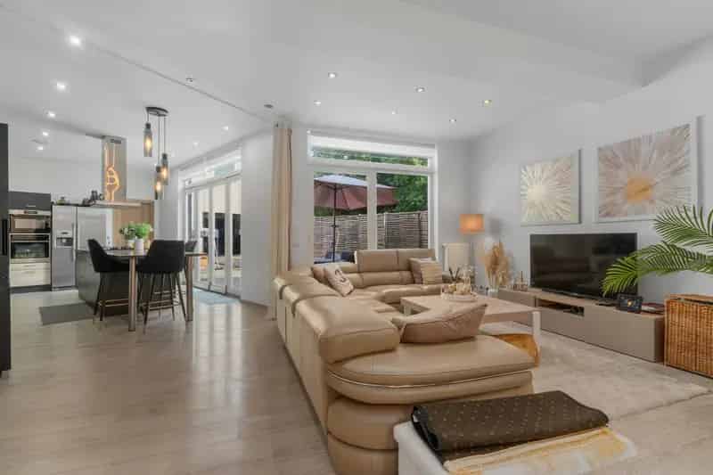 Appartement te koop Denderwindeke 2 4 slaapkamers terras garage
