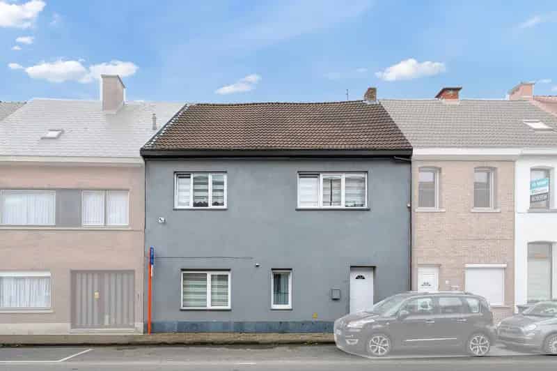 Grote woning te koop in Sint Niklaas