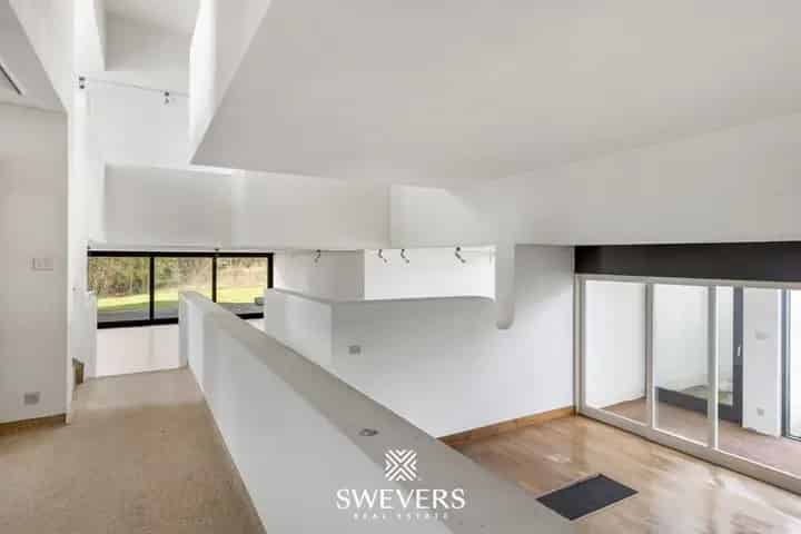Riante Villa 650m² met Stallen op 3 Hectare te Oudsbergen