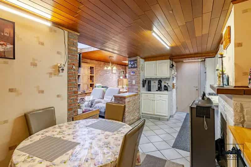 Huis te Koop Dendermonde: Ruime Woning met 3 Slaapkamers en Potentieel
