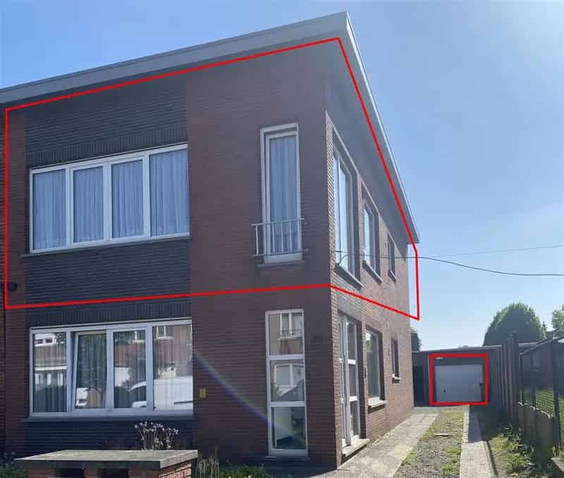 Appartement te koop eerste verdieping met garagebox