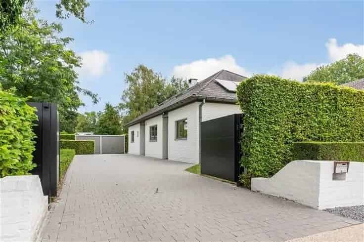 Huis Te Koop Diepenbeek - Gerenoveerde gezinswoning met tuin