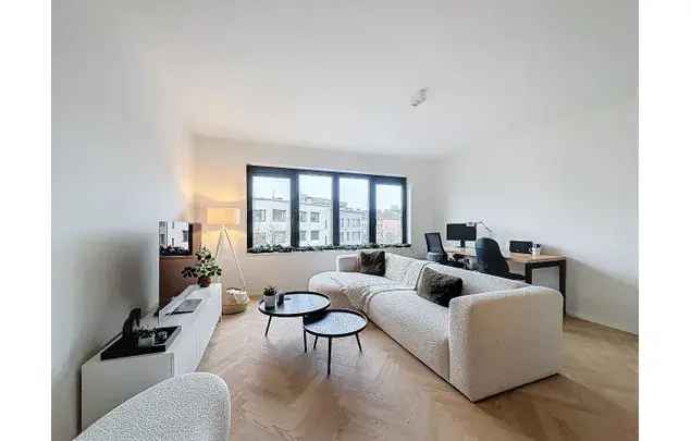 Huur 1 slaapkamer appartement van 62 m² in Antwerp