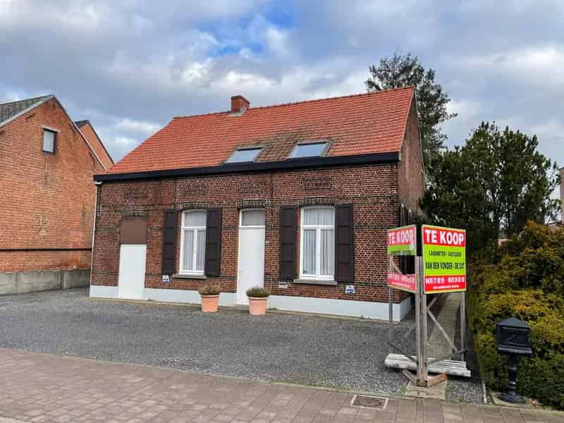 Huis te huur: Volledig te renoveren hoeve