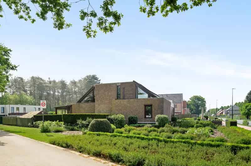 Huis te huur 3 slaapkamers garage tuin