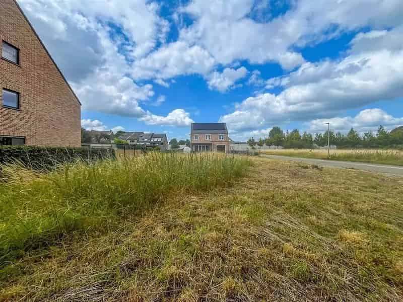 Bouwgrond Winksele: Ruime gezinswoning mogelijk