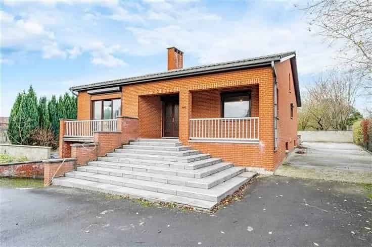 Ruime Villa te Sambreville met Mogelijkheid tot Uitbreiding