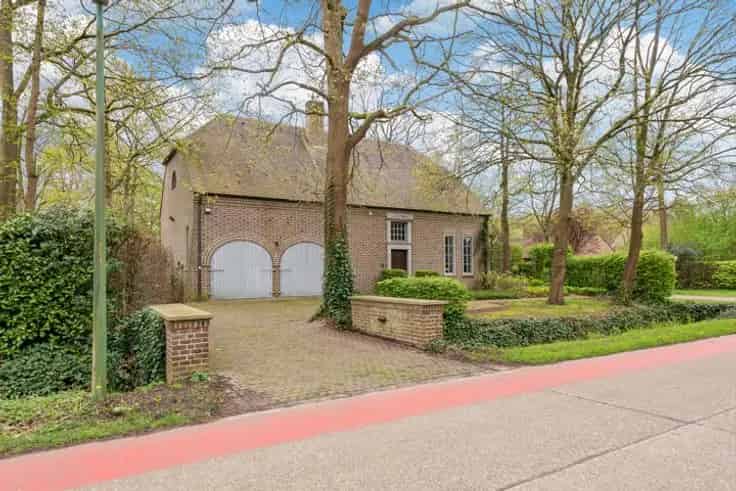 Villa Te Koop Veel Uitbreidingsmogelijkheden Zuidwest Tuin