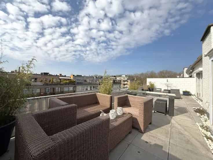 Penthouse Te Koop: 4 Kamers 2 Terrassen Garage