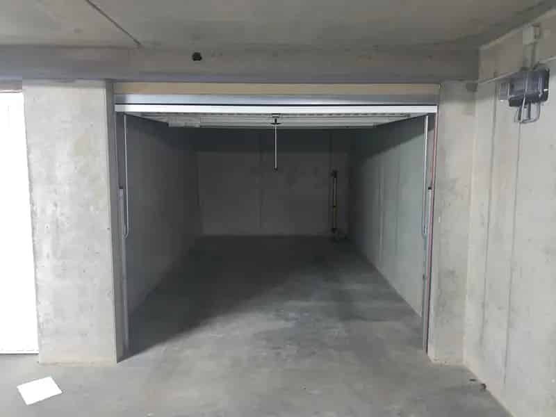 Autobox te Huur Oostende Nabij Stadhuis