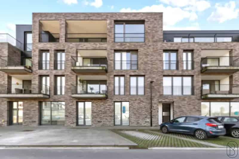 Appartement te huur Leie: 2 slaapkamers, terras en tuin