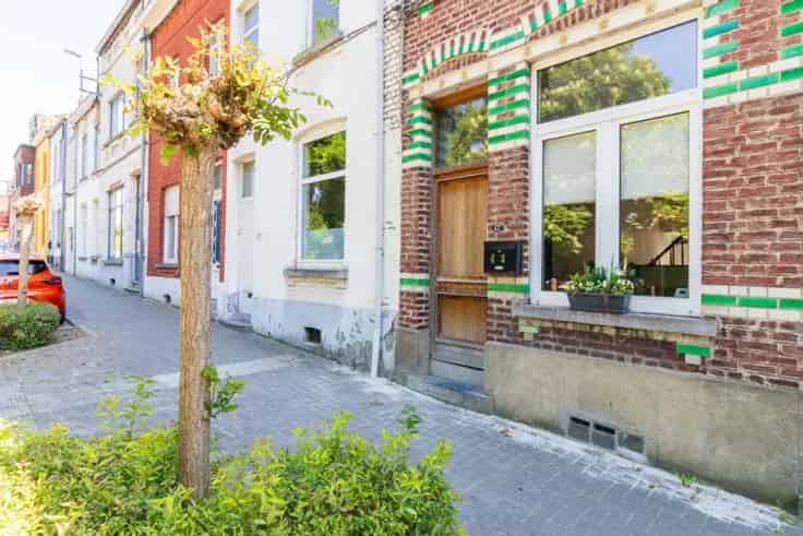 Huis Te Koop Wavre 2 slaapkamers gerenoveerd