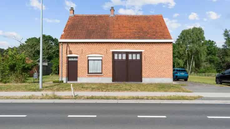 Huis Te Koop Ruime Gezinswoning 1023m2 Uitbreidingsmogelijkheden
