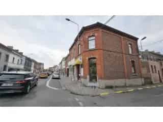 Handelspand met Appartement Frameries