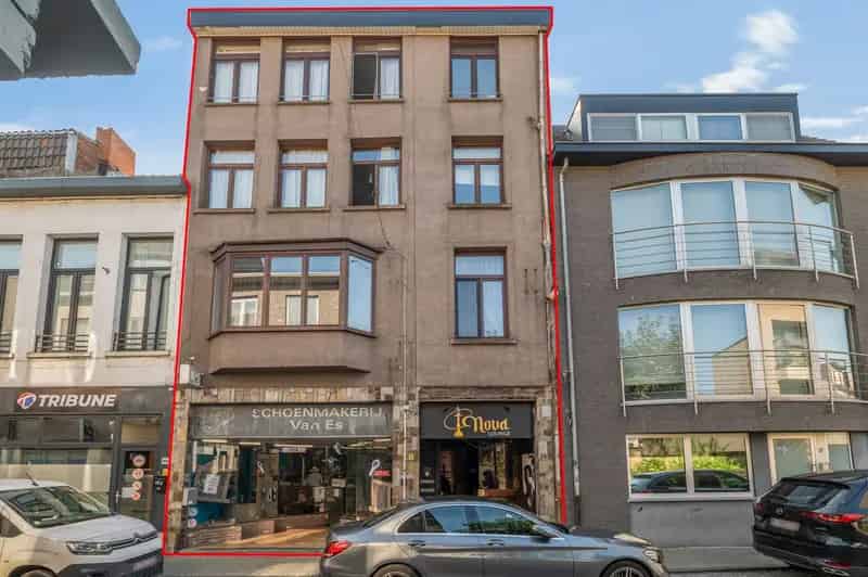 Opbrengsteigendom Lier: 2 Handelspanden 3 Appartementen