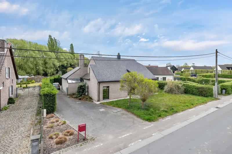 Villa 4 slaapkamers 10 are 59 ca  Garage  Centraal gelegen
