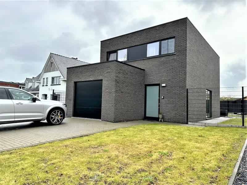 Moderne 3 Slaapkamers Huis te Pelt