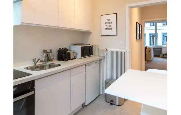 Huur 1 slaapkamer appartement van 60 m² in Brussels