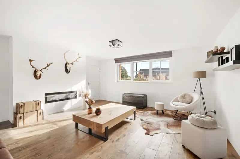 Instapklare Energiezuinige Villa met Loods en Zwembad Vlaamse Ardennen