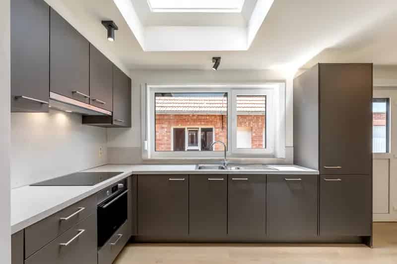Te koop: Gerenoveerde 3-gevelwoning met 2 slaapkamers in Bierbeek