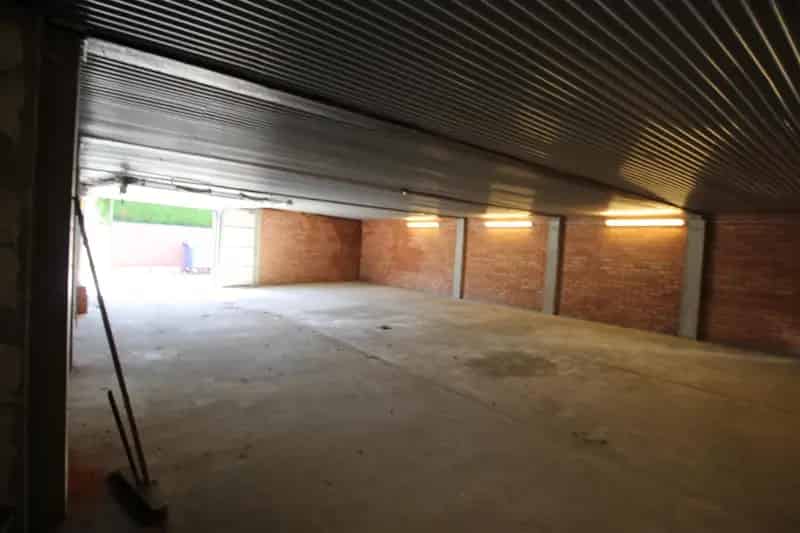 Opslagruimte 200m² en 125m² te huur