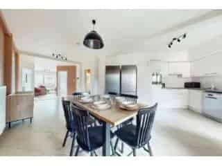 Appartement in medehuur Ukkel - 5 kamers -  Gemeubileerd