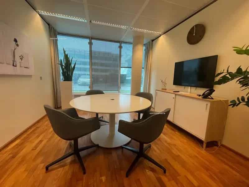 Kantoorruimte te huur Machelen nabij E40 en R0