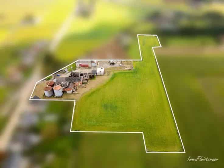 Huis Te Koop Bekkevoort: Gerenoveerde Woning met Bijgebouwen en Weide