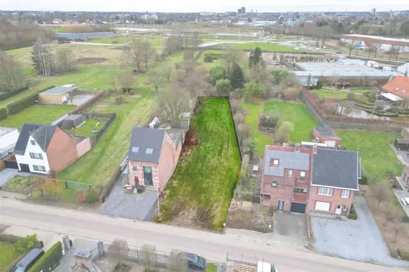 Grond te huur Hasselt: Perceel 10a 21ca Halfopen Bebouwing